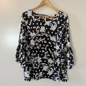 Rose & Olive Black Floral Blouse Bell Sleeves Top Womens Sz 1X